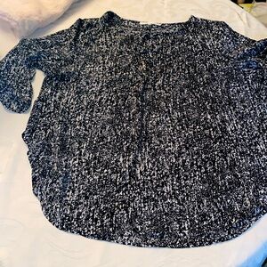 Violet and Claire, extra large, black and white top , ties at the neck